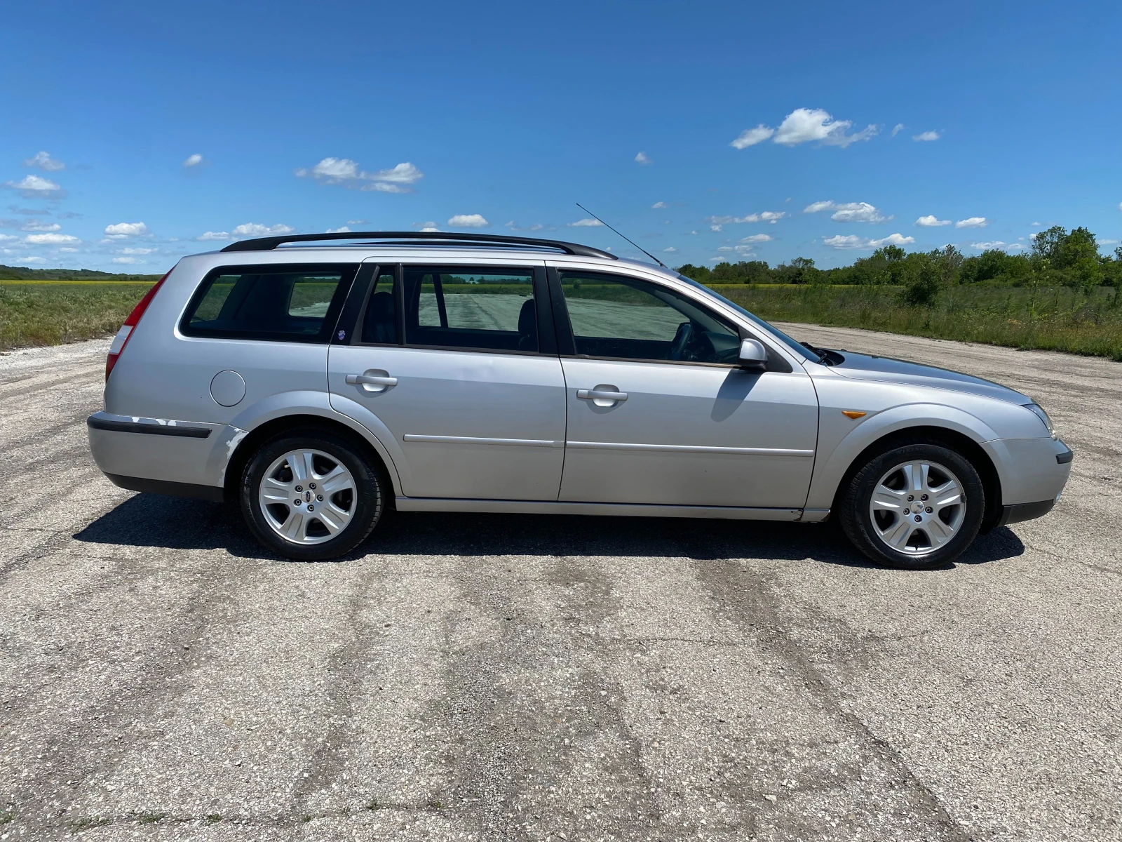 Ford Mondeo Ghia - изображение 8