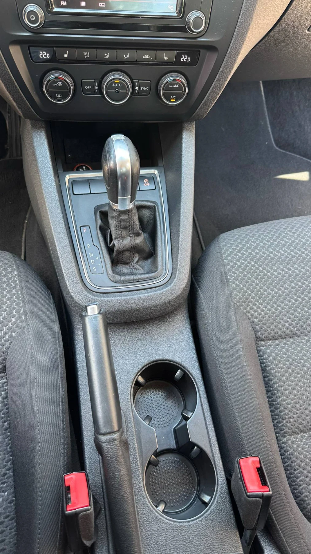 VW Jetta 2.0 TDI - изображение 7