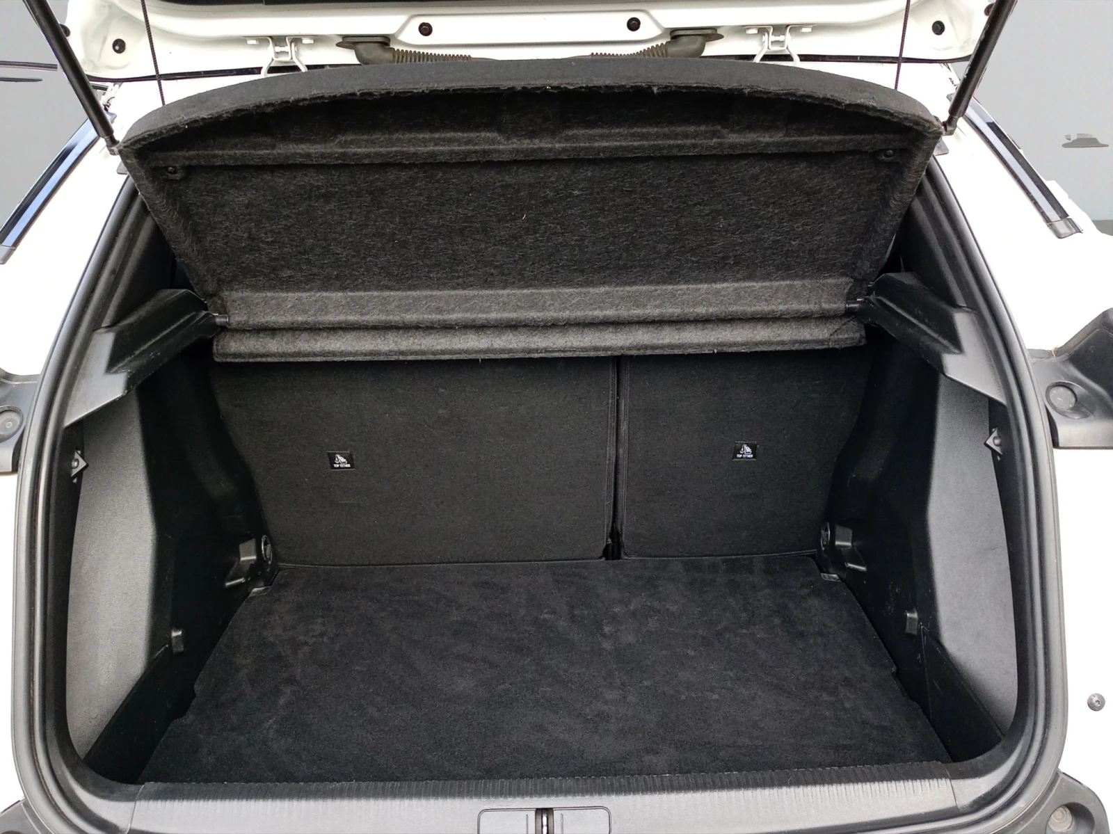 Peugeot 2008 New Line Up GT 1.2 PureTech 130 EAT8 EURO6 | Mobile.bg � ����������� 14