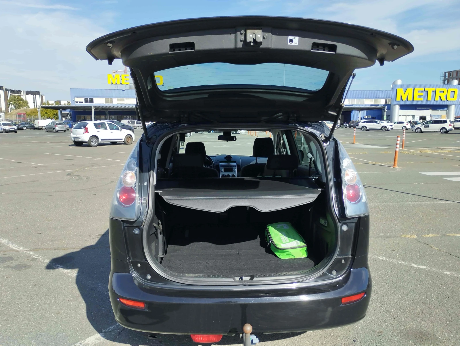 Mazda 5 2.0 - изображение 8