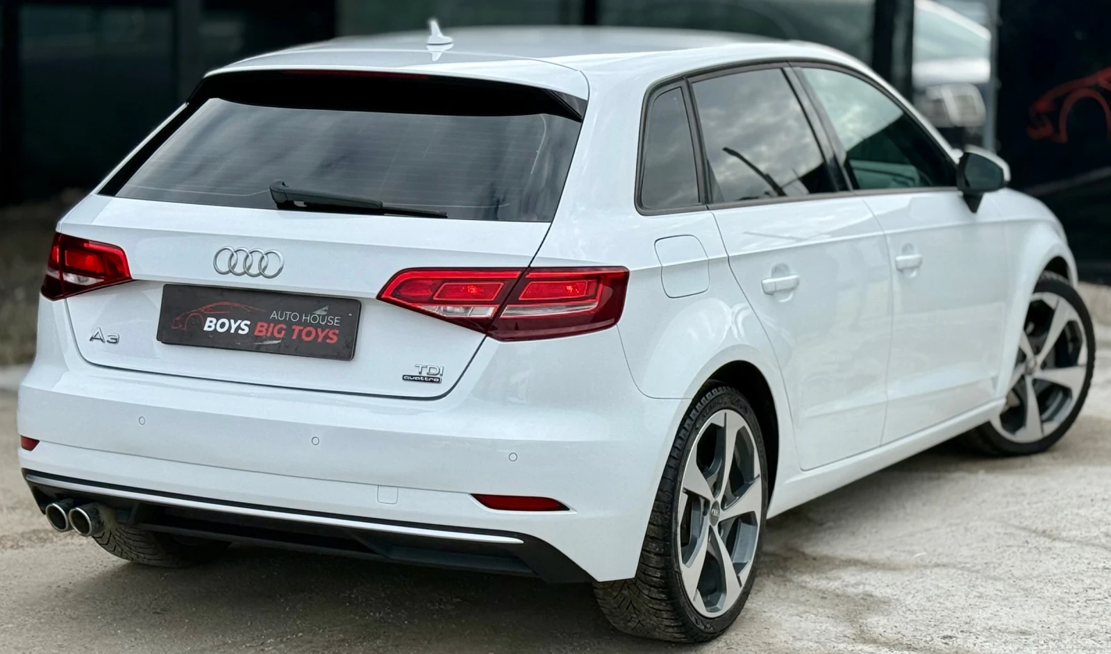 Audi A3 Facelift* 2.0TDI* Quattro* 4x4* ���������* Navi* � | Mobile.bg � ����������� 10