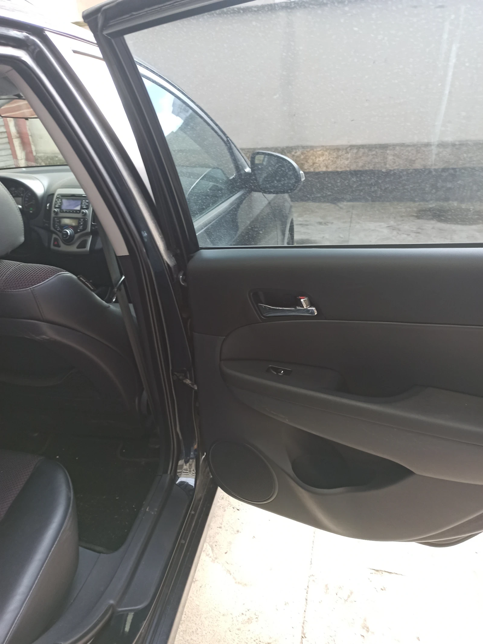 Hyundai I30, снимка 13 - Автомобили и джипове - 54043437