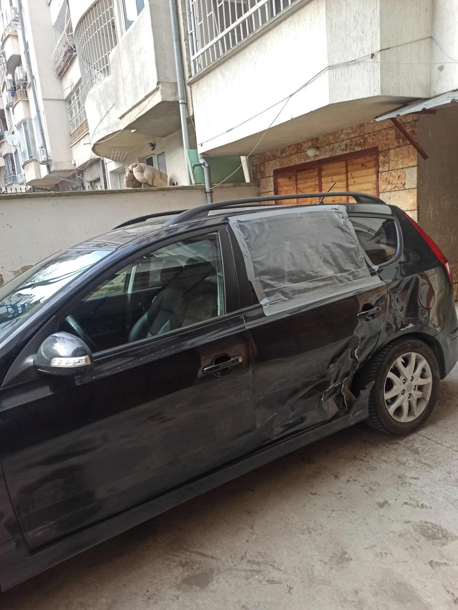 Hyundai I30, снимка 3 - Автомобили и джипове - 54043437