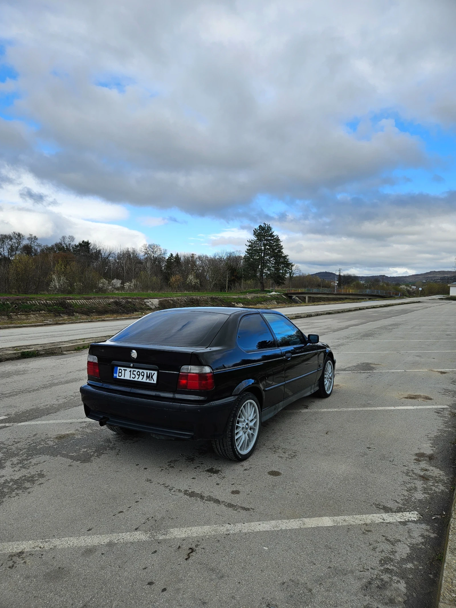 BMW 318 IS, снимка 3 - Автомобили и джипове - 54073765