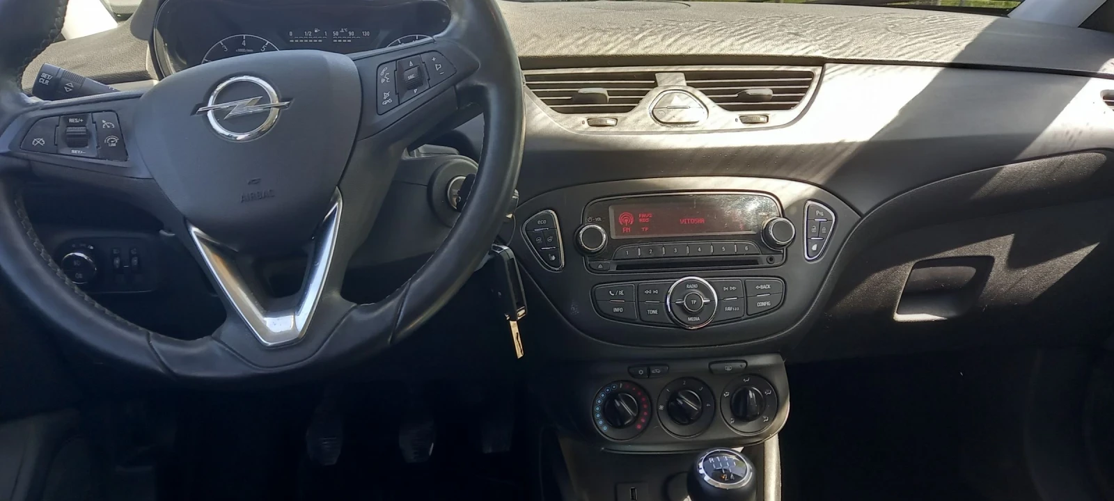 Opel Corsa 1.4, снимка 7 - Автомобили и джипове - 54332391