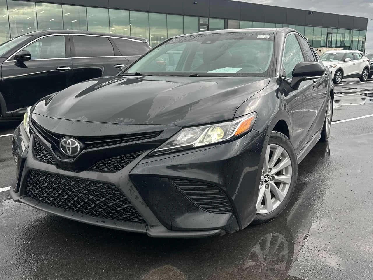 Toyota Camry ПОДГРЕВ/КОЖА/SE/CARFAX/ФИНАНСИРАНЕ, снимка 10 - Автомобили и джипове - 54633259