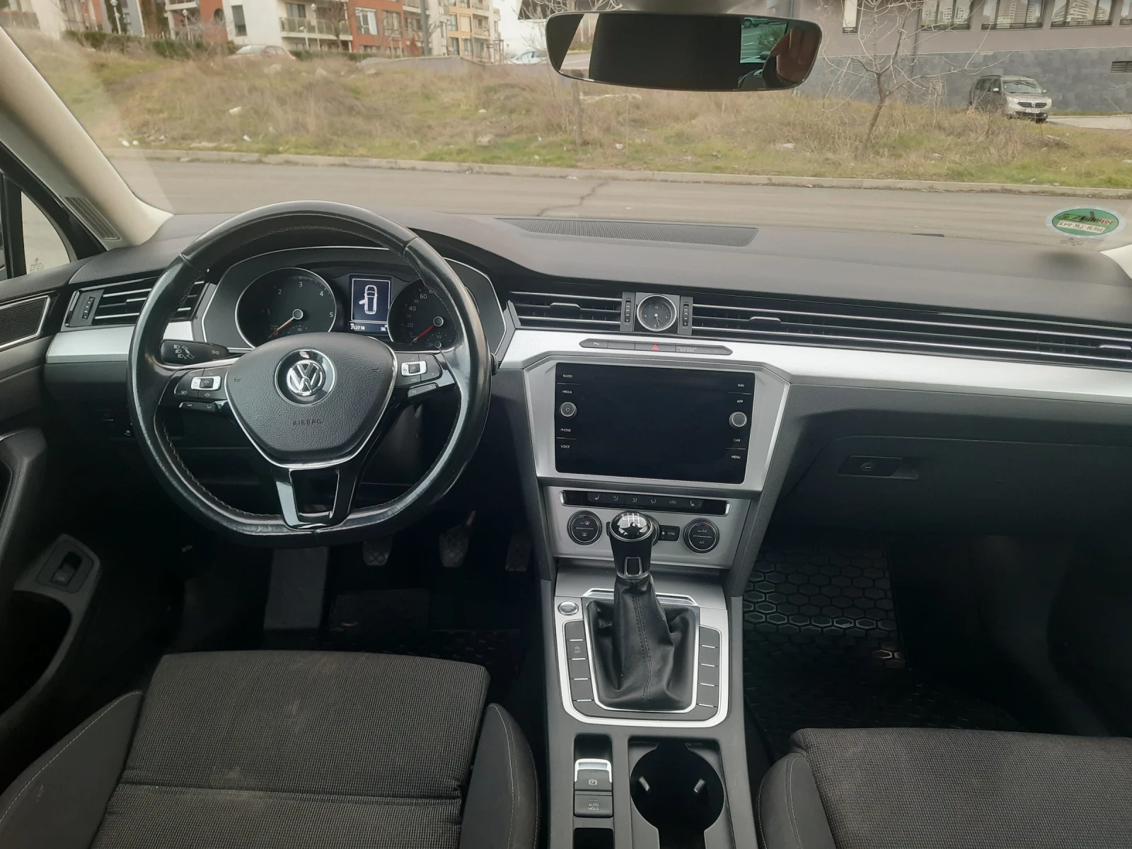 VW Passat, снимка 11 - Автомобили и джипове - 54913571