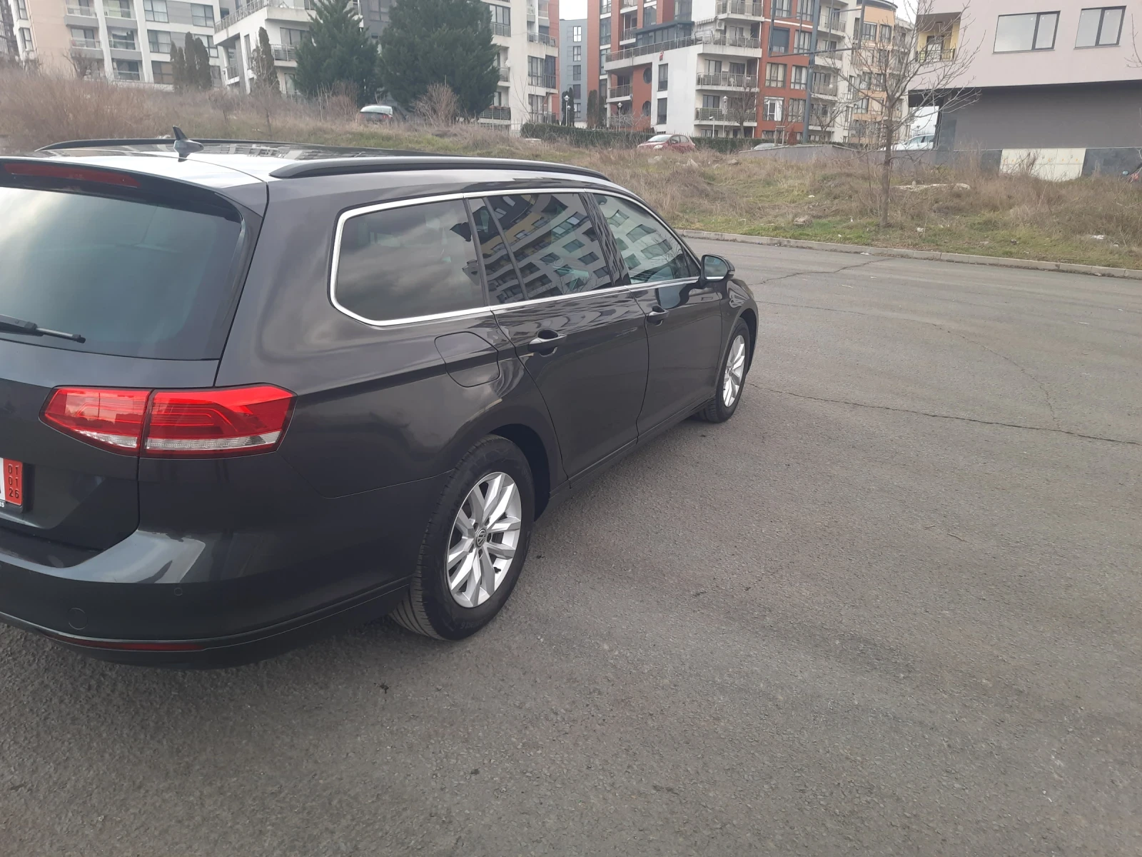 VW Passat, снимка 5 - Автомобили и джипове - 54913571