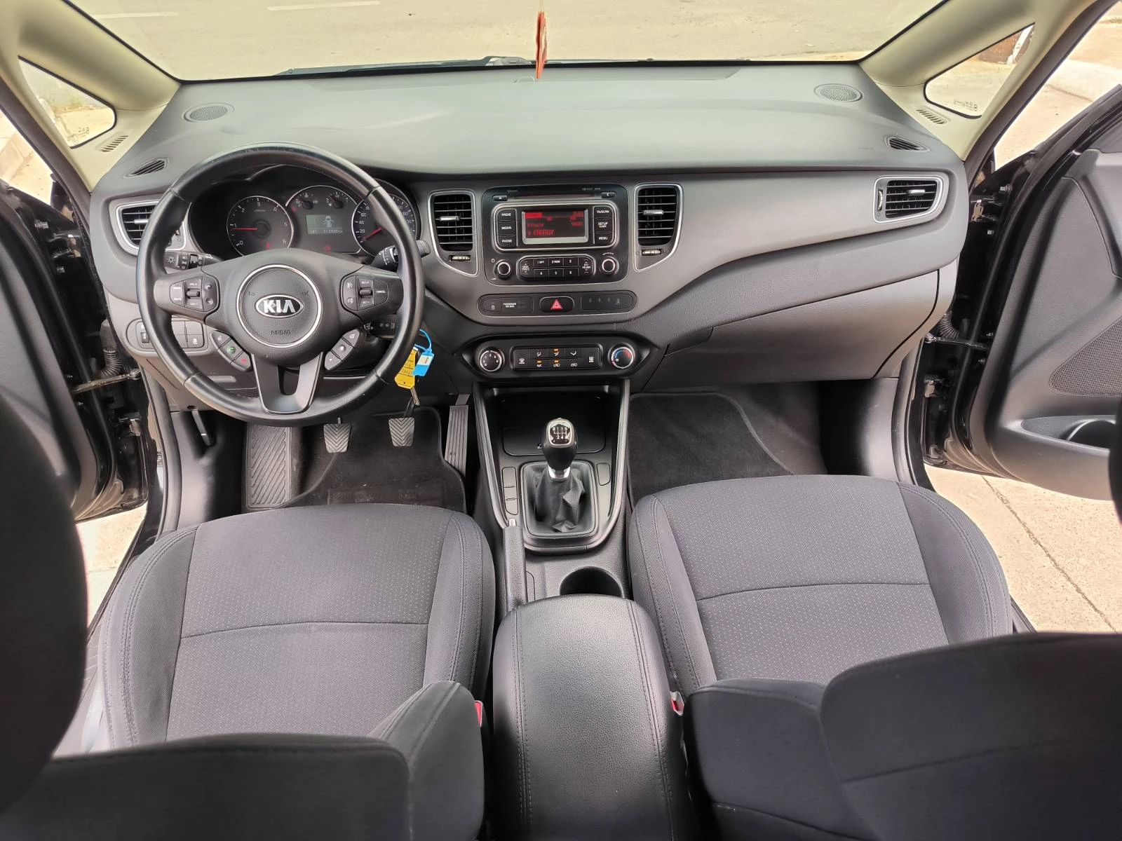 Kia Carens 1.7d-6sk-Euro-5B, снимка 14 - Автомобили и джипове - 54957260