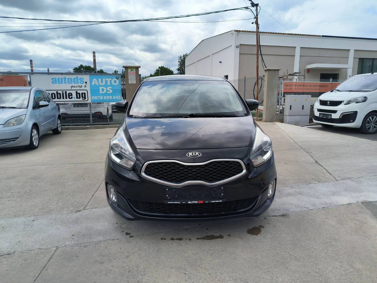 Kia Carens 1.7d-6sk-Euro-5B, снимка 2 - Автомобили и джипове - 54957260