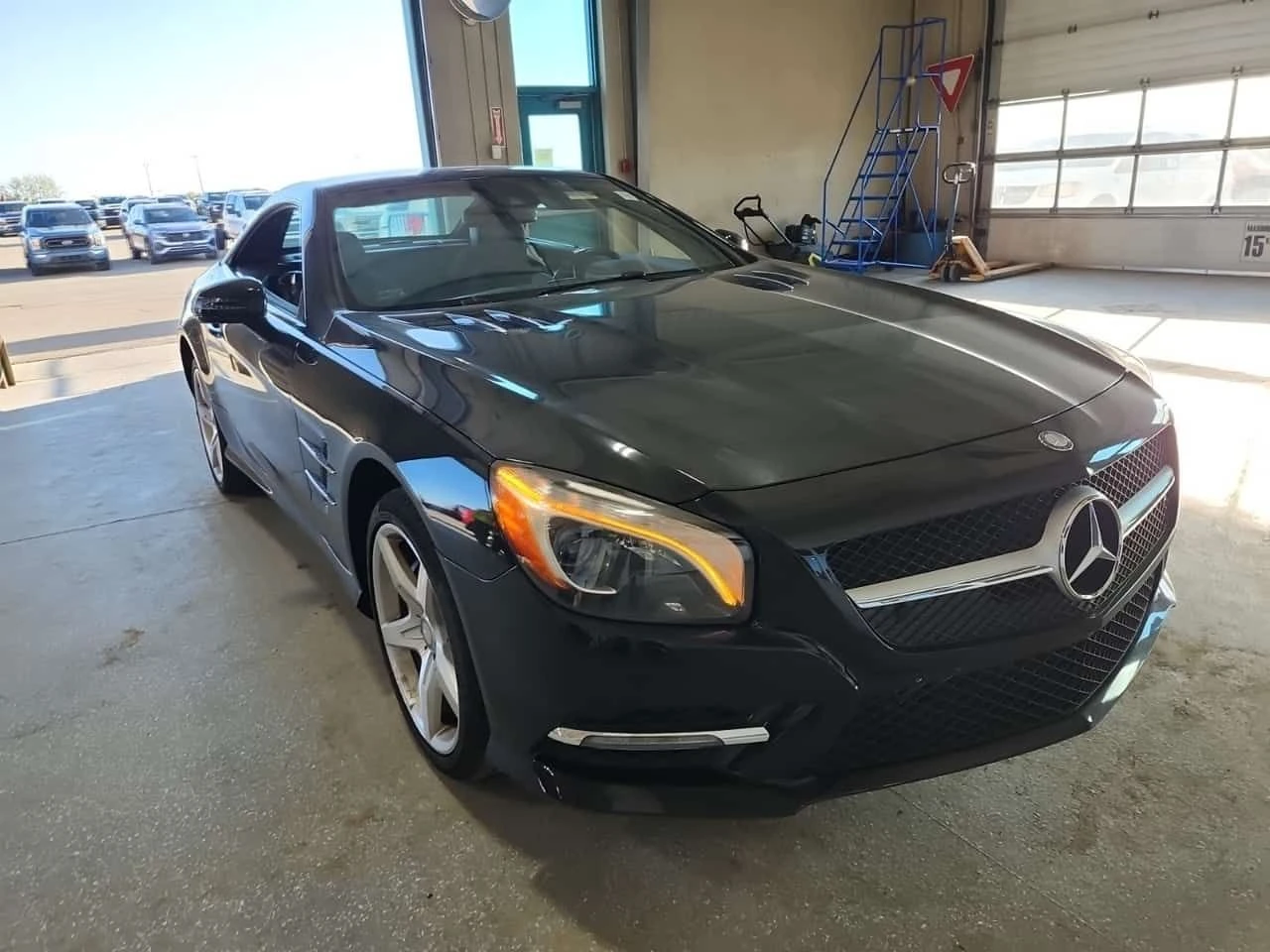 Mercedes-Benz SL 500  550 CABRIO| HARMAN/KARDON| MEMORY| ОБДУХ| CARFAX|, снимка 2 - Автомобили и джипове - 55161080