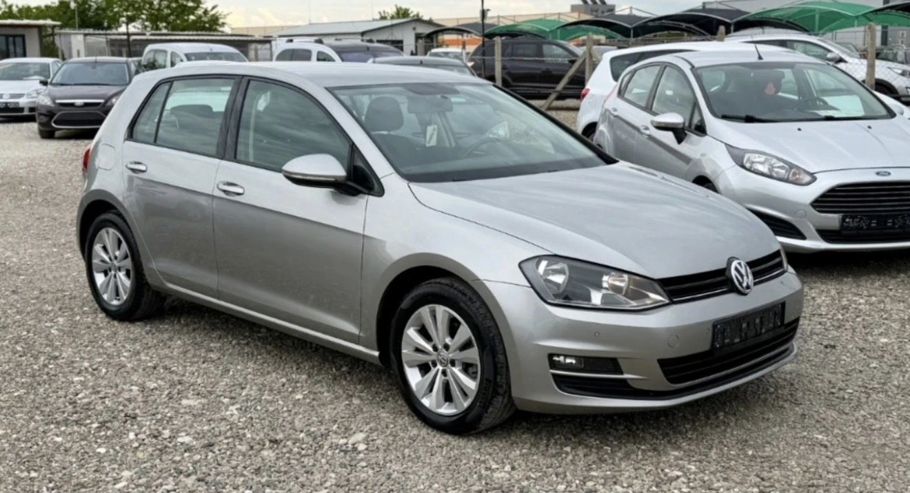 VW Golf 1.6 * HIGTLINE * АВТОМАТ * ЛИЗИНГ * , снимка 3 - Автомобили и джипове - 55341421