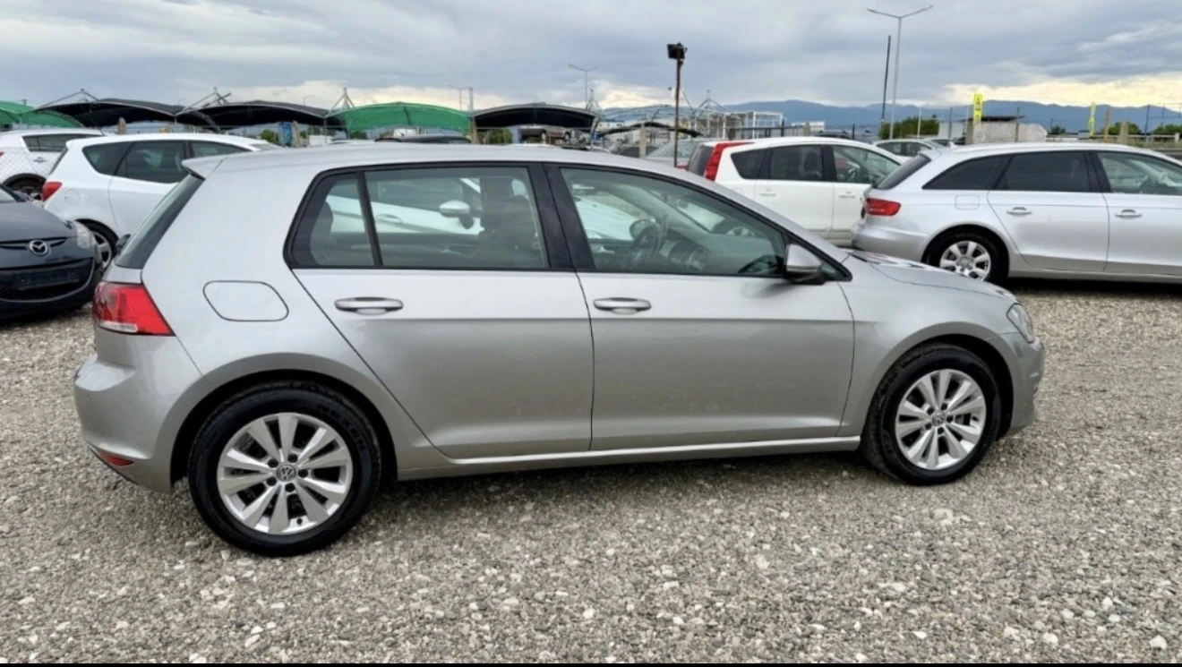 VW Golf 1.6 * HIGTLINE * АВТОМАТ * ЛИЗИНГ * , снимка 4 - Автомобили и джипове - 55341421
