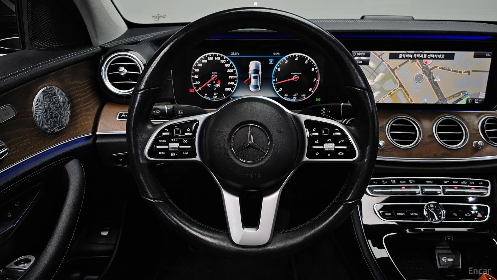 Mercedes-Benz E 300 4MATIC EXCLUSIVE* ����* ������* ����* ���� | Mobile.bg � ����������� 12