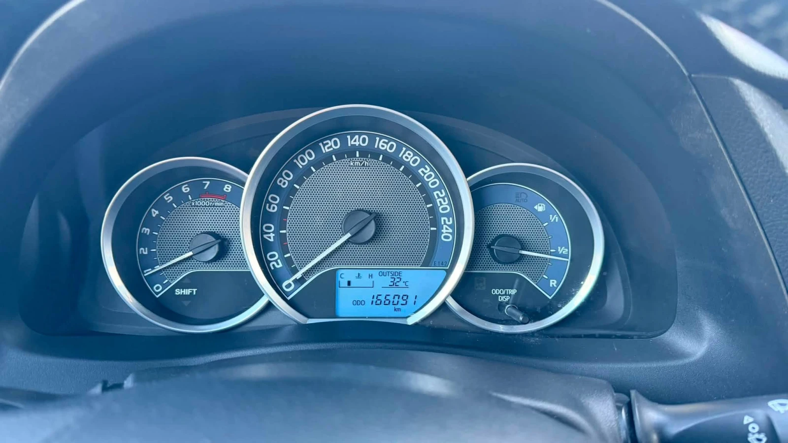 Toyota Auris 1.6 ������ | Mobile.bg � ����������� 14