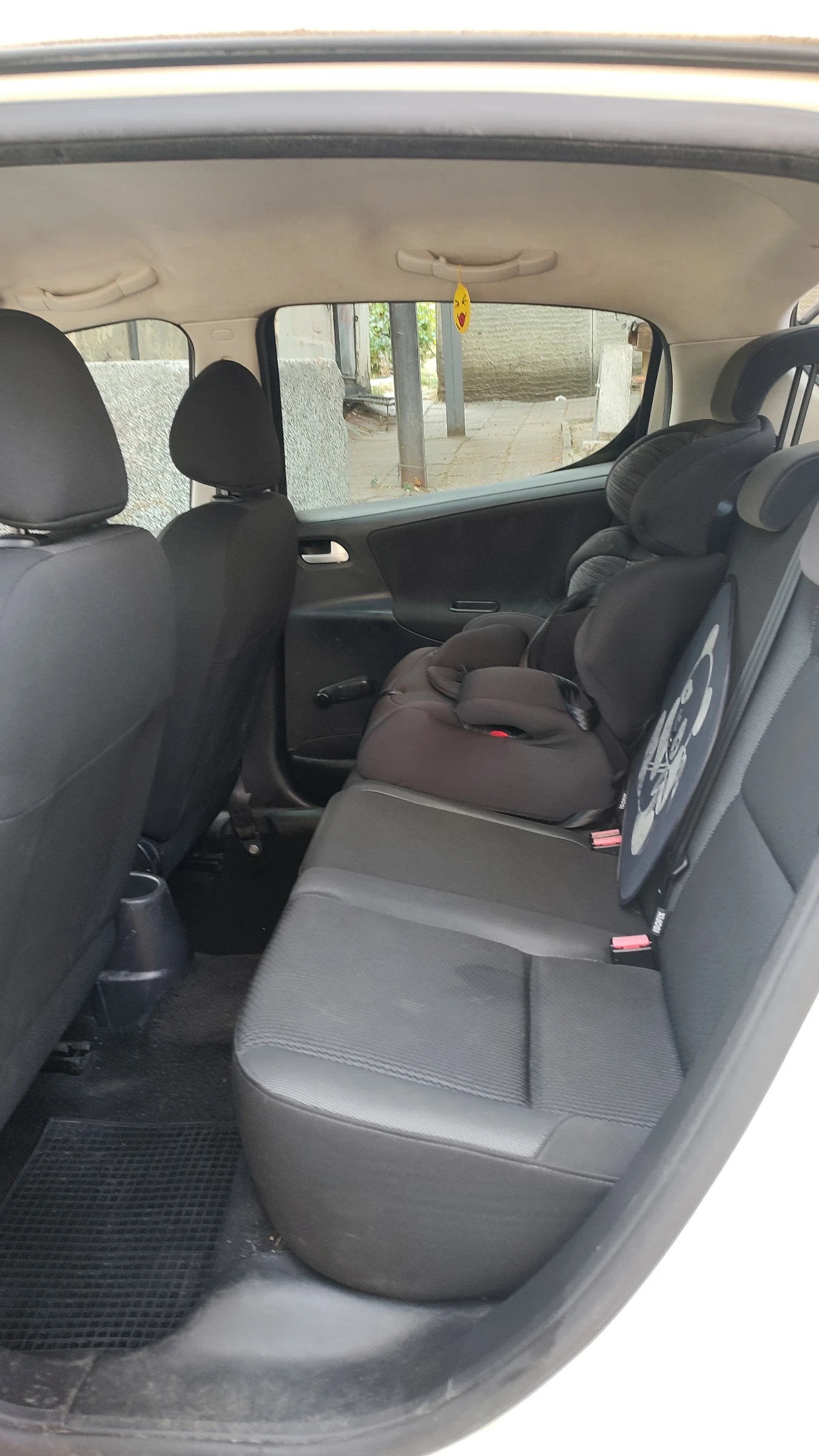 Peugeot 207, снимка 6 - Автомобили и джипове - 55607775