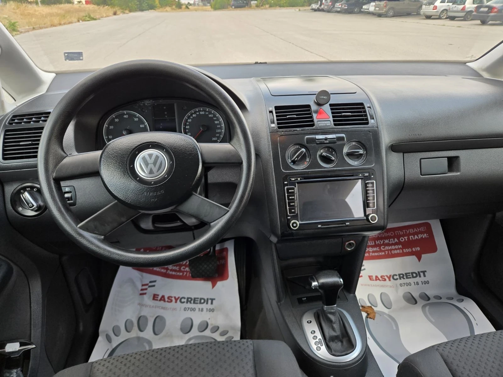 VW Touran Ван, снимка 11 - Автомобили и джипове - 55643064