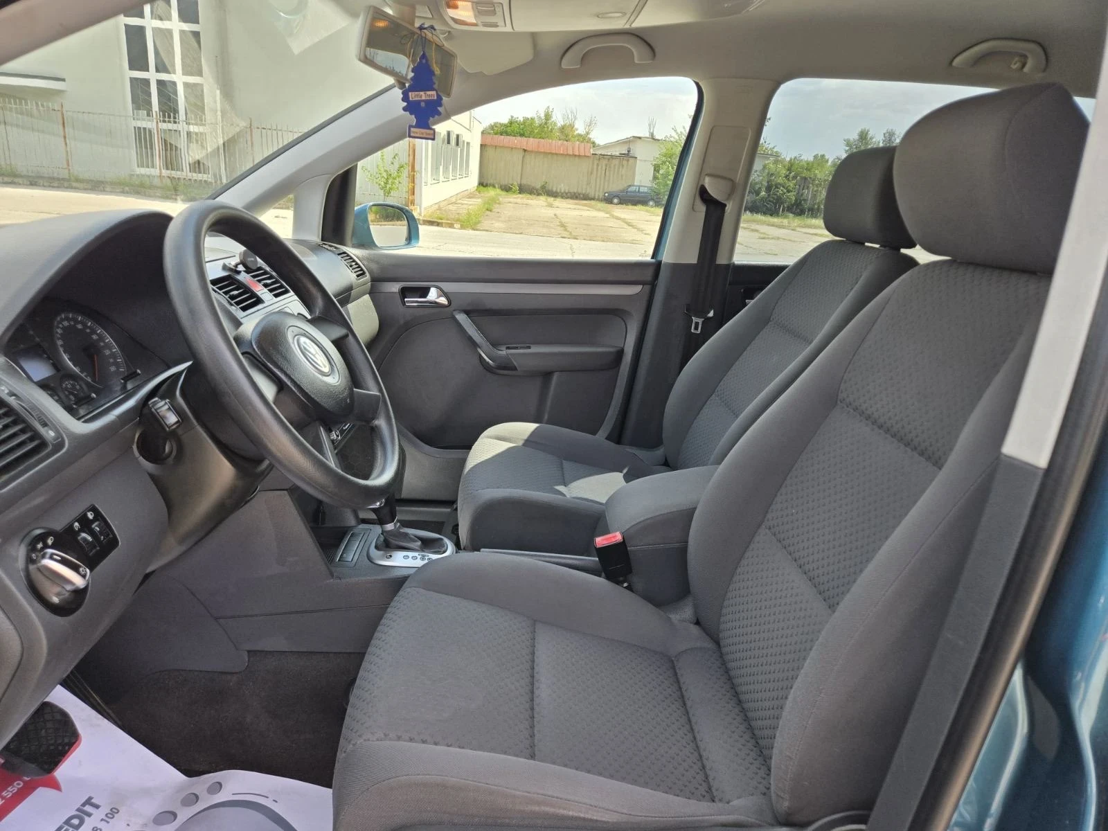 VW Touran Ван, снимка 7 - Автомобили и джипове - 55643064