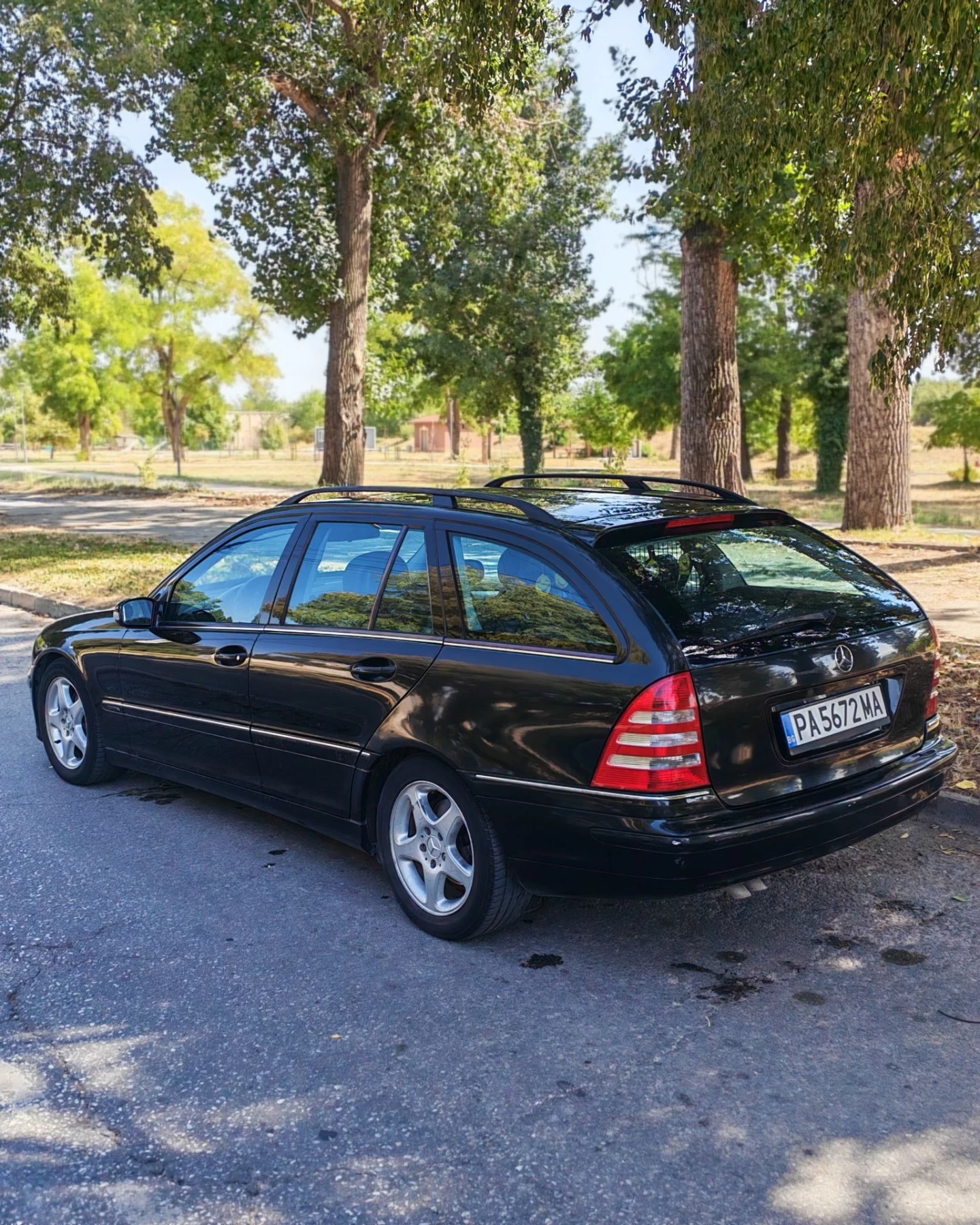Mercedes-Benz C 220 Facelif* Automatik* 150k.c* , снимка 15 - Автомобили и джипове - 55888724