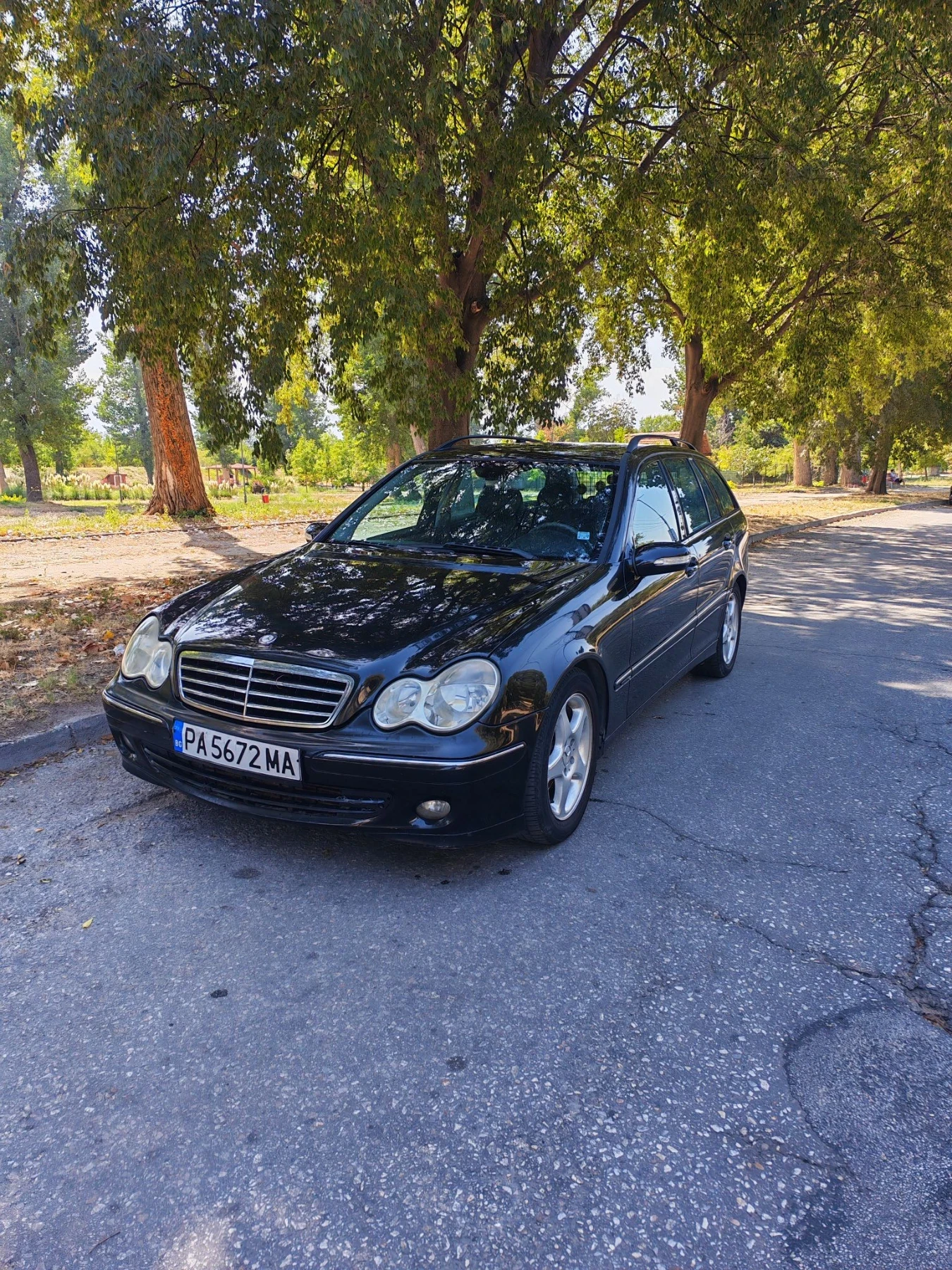 Mercedes-Benz C 220 Facelif* Automatik* 150k.c* , снимка 9 - Автомобили и джипове - 55888724
