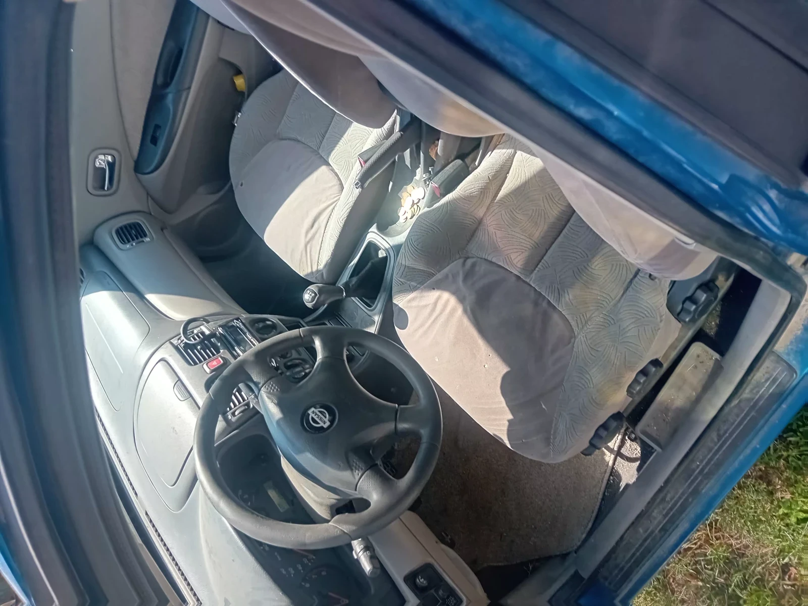 Nissan Almera, снимка 11 - Автомобили и джипове - 56017824
