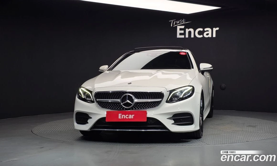 Mercedes-Benz E 220 E220d Coupe, снимка 3 - Автомобили и джипове - 56122894