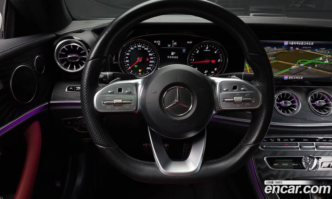 Mercedes-Benz E 220 E220d Coupe, снимка 13 - Автомобили и джипове - 56122894