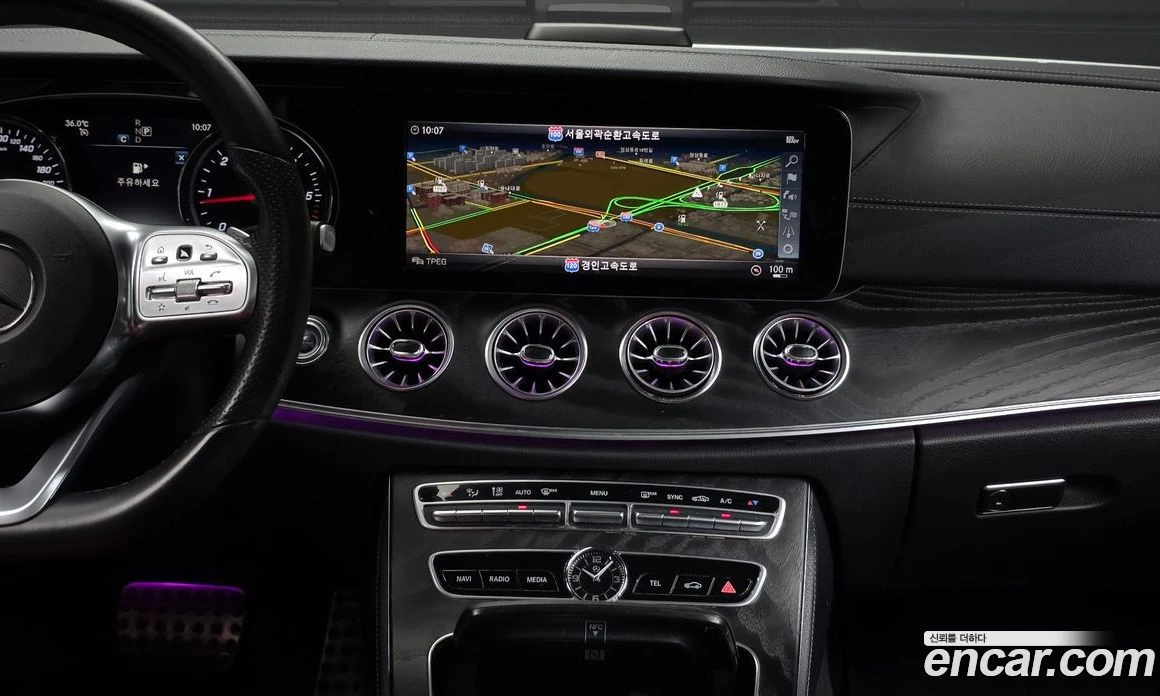 Mercedes-Benz E 220 E220d Coupe, снимка 12 - Автомобили и джипове - 56122894