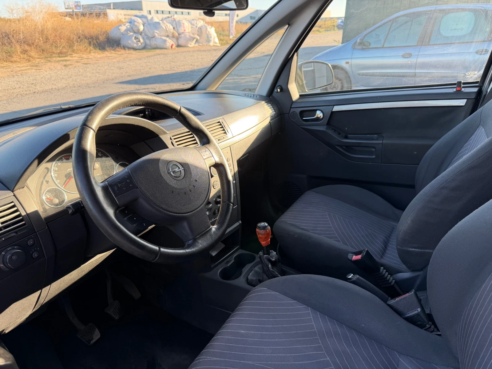 Opel Meriva 1.3, снимка 7 - Автомобили и джипове - 56139777