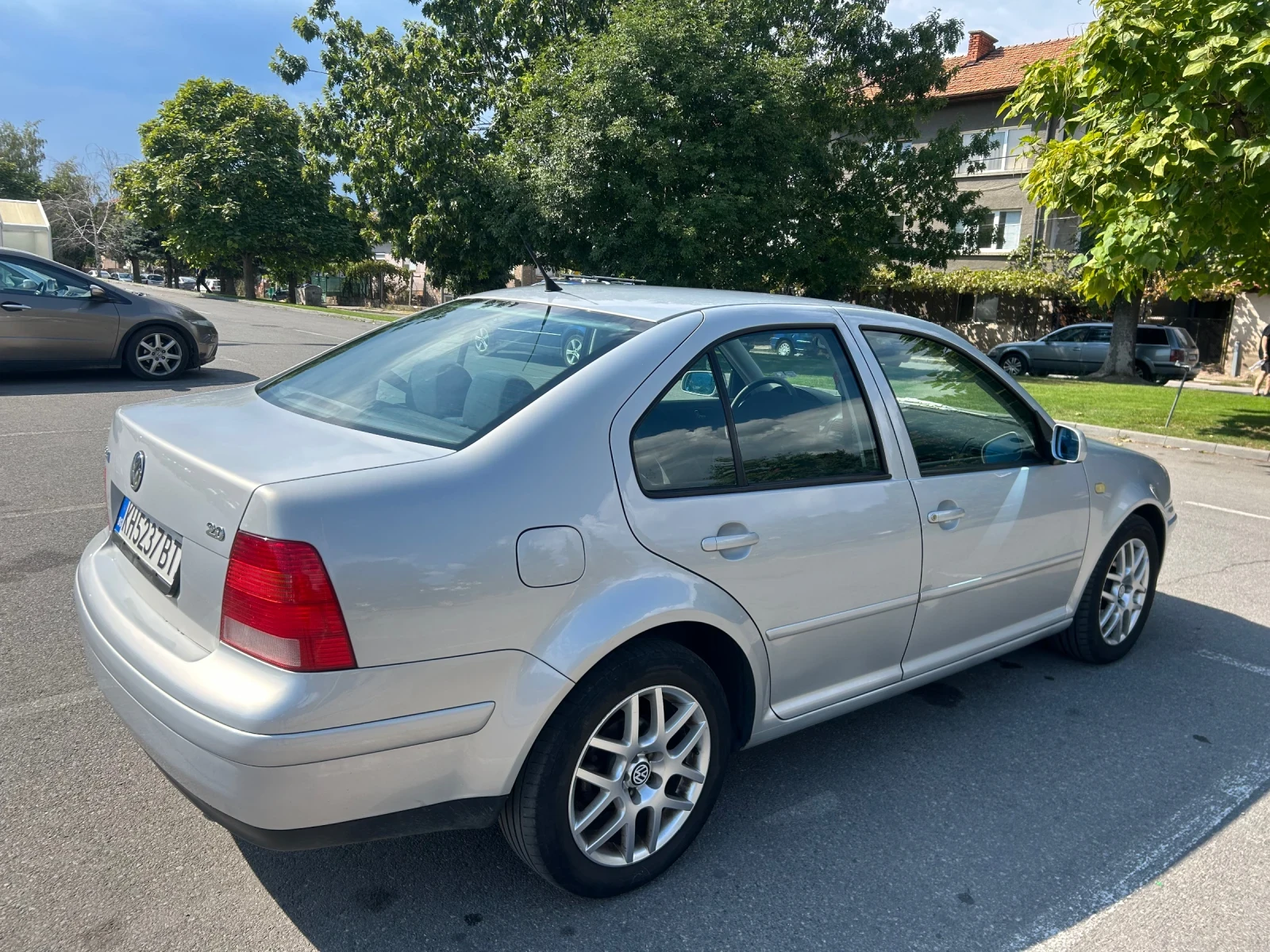 VW Bora, снимка 6 - Автомобили и джипове - 56158037