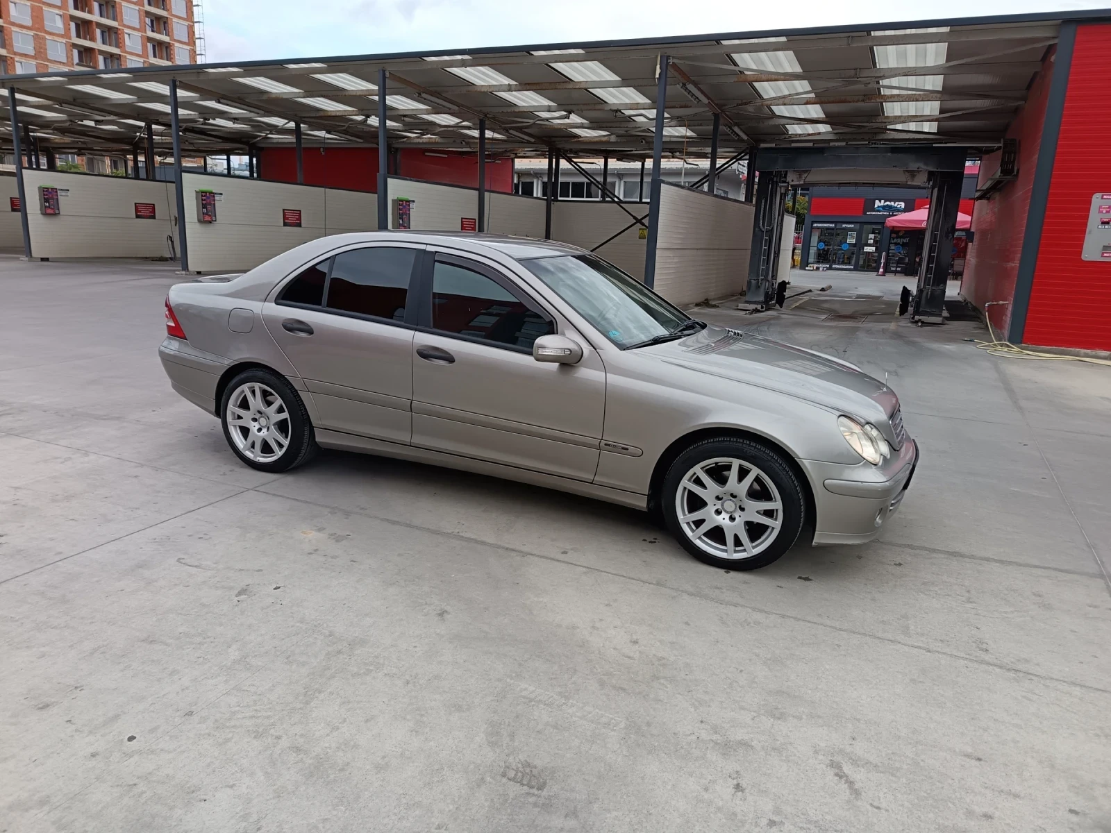 Mercedes-Benz C 200 КОМПРЕСОР ФЕЙСЛИФТ 2. 0 бензин 163кс , снимка 3 - Автомобили и джипове - 56229575