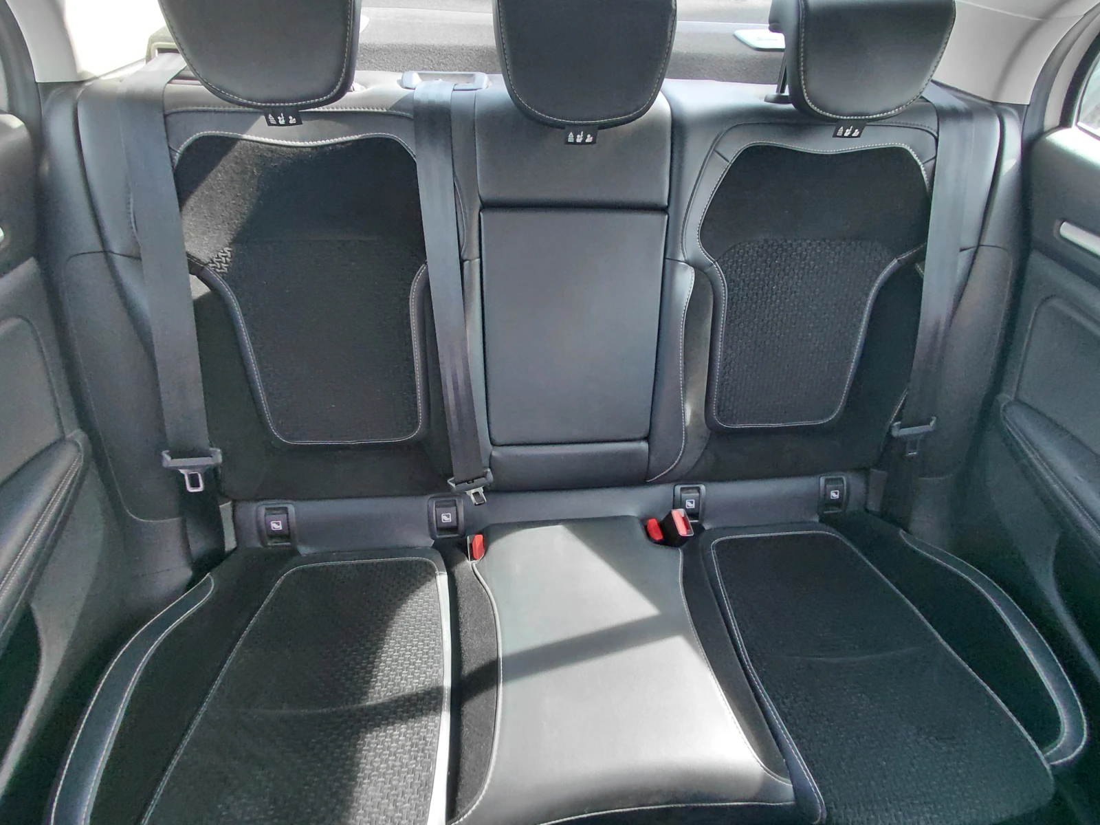 Renault Megane 1.3TCe/140�.�/Intens | Mobile.bg � ����������� 13