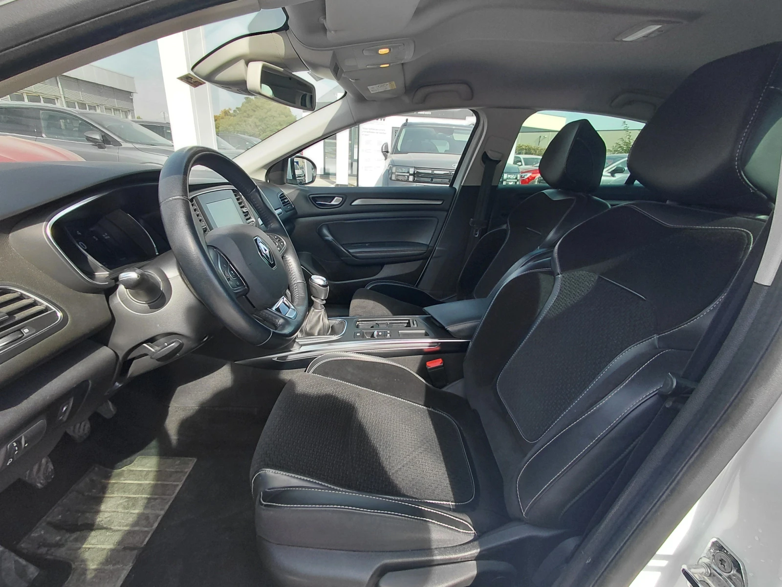 Renault Megane 1.3TCe/140�.�/Intens | Mobile.bg � ����������� 11
