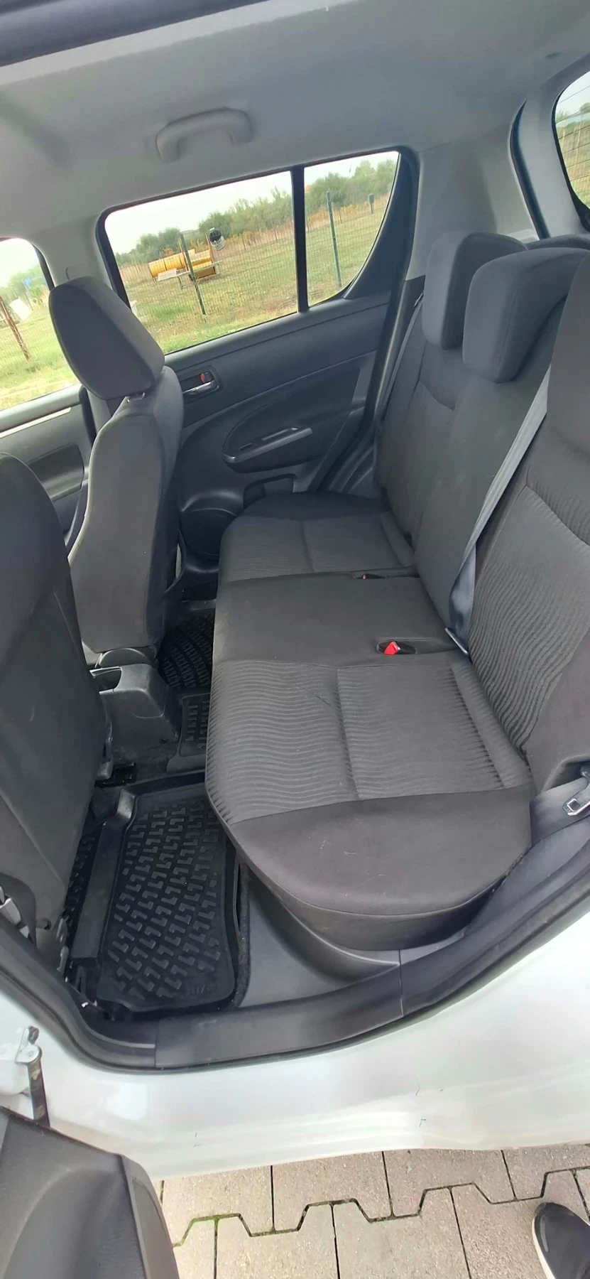 Suzuki Swift, снимка 15 - Автомобили и джипове - 56747121