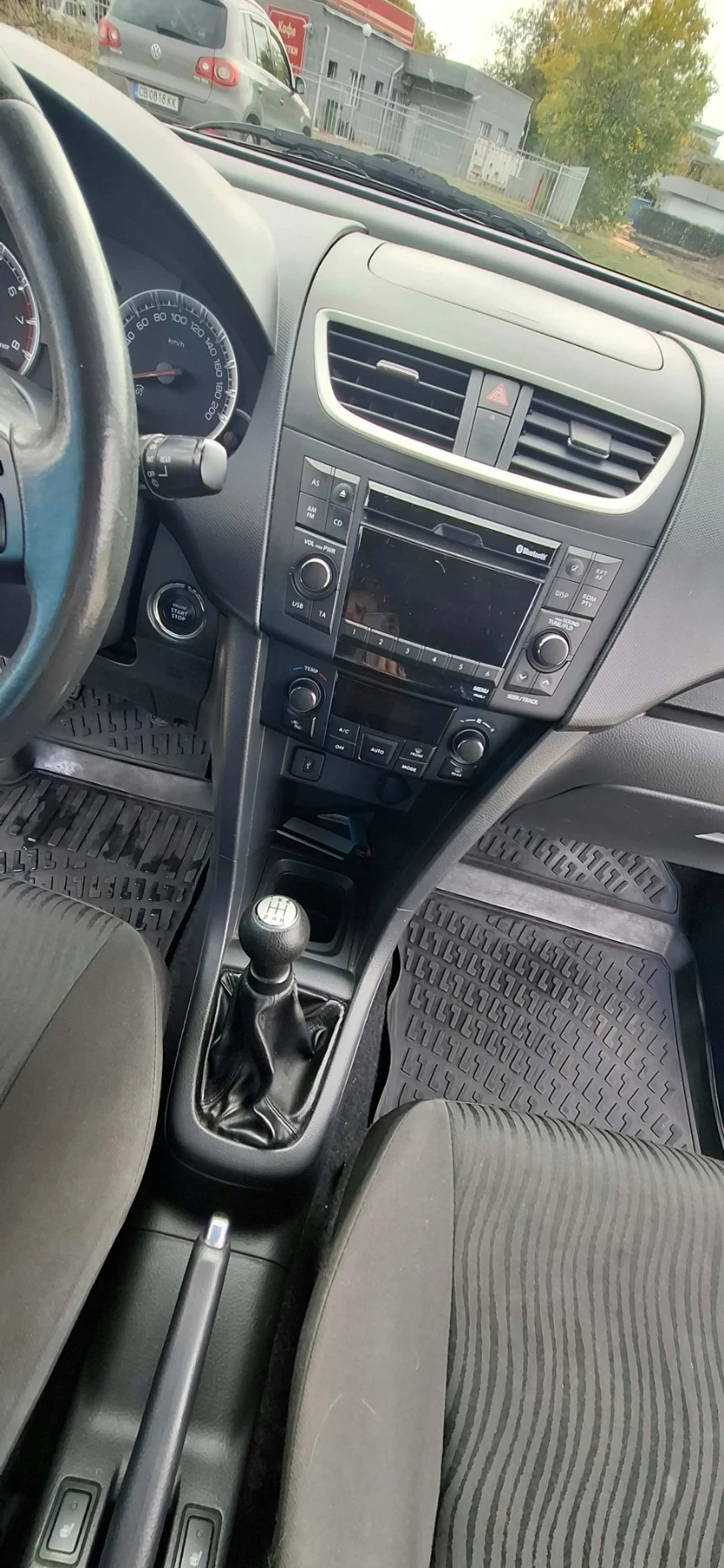 Suzuki Swift, снимка 14 - Автомобили и джипове - 56747121