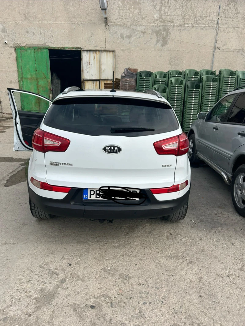 Kia Sportage, снимка 2 - Автомобили и джипове - 44588715