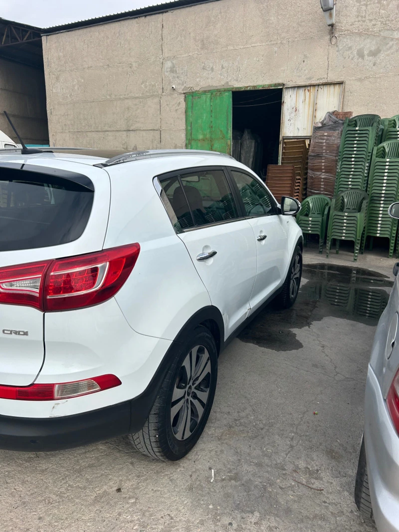 Kia Sportage, снимка 7 - Автомобили и джипове - 44588715