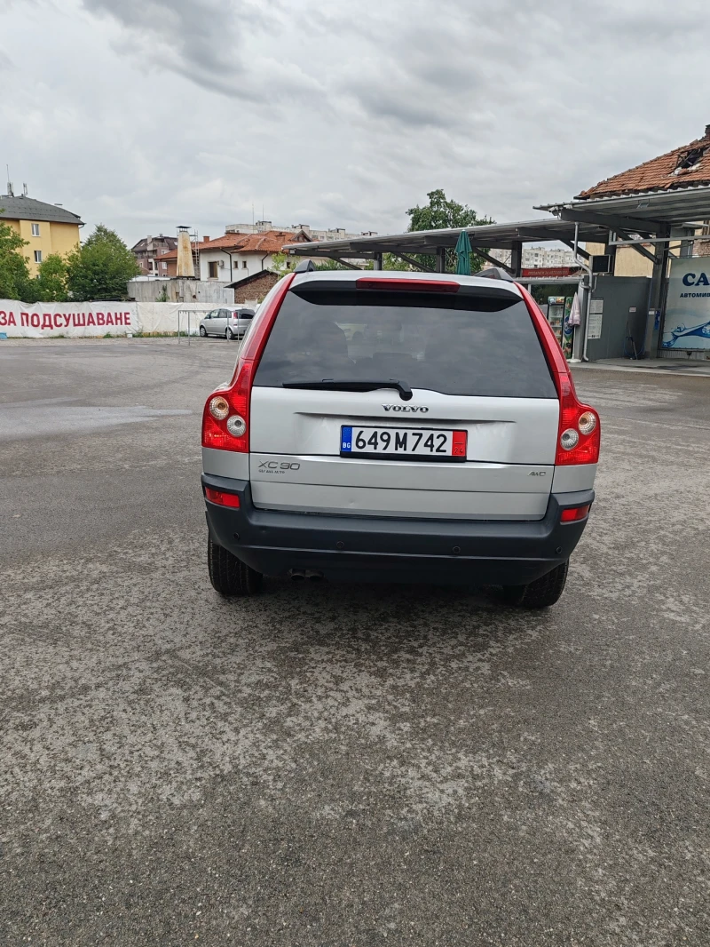 Volvo Xc90 6 скорости ръчни, снимка 4 - Автомобили и джипове - 47358854