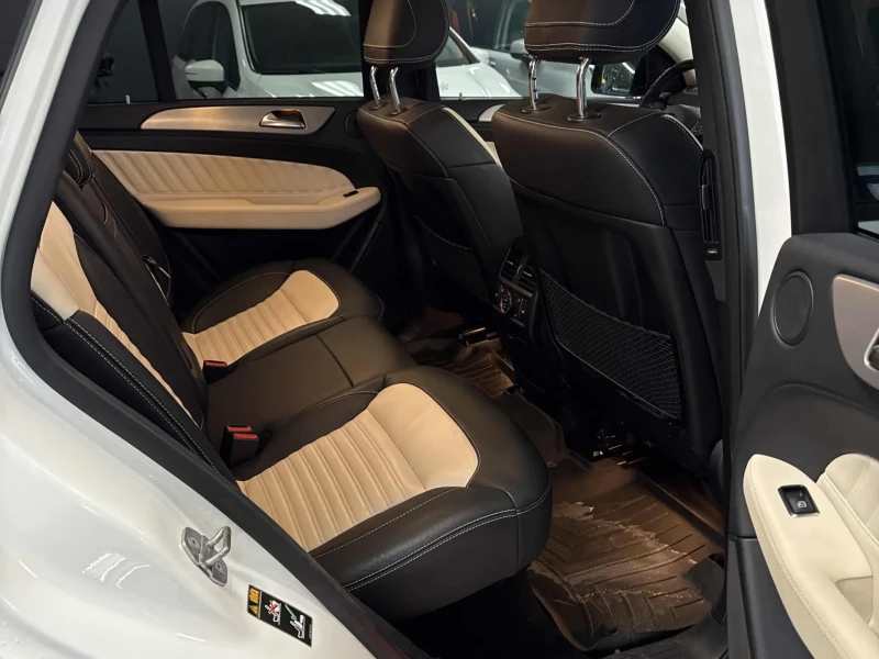 Mercedes-Benz GLE 43 AMG CARFAX, снимка 11 - Автомобили и джипове - 53483890