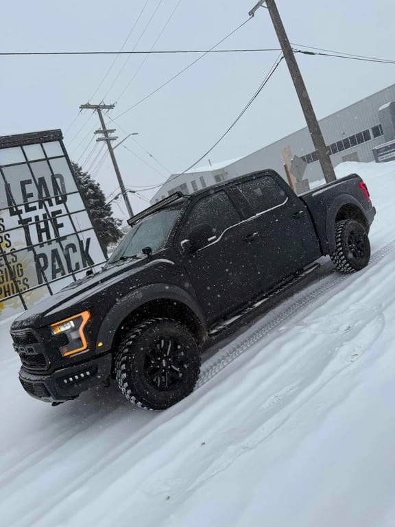 Ford F150 * Raptor * CARFAX * БЕЗ ПЪРВОНАЧАЛНА ВНОСКА, снимка 2 - Автомобили и джипове - 52991020