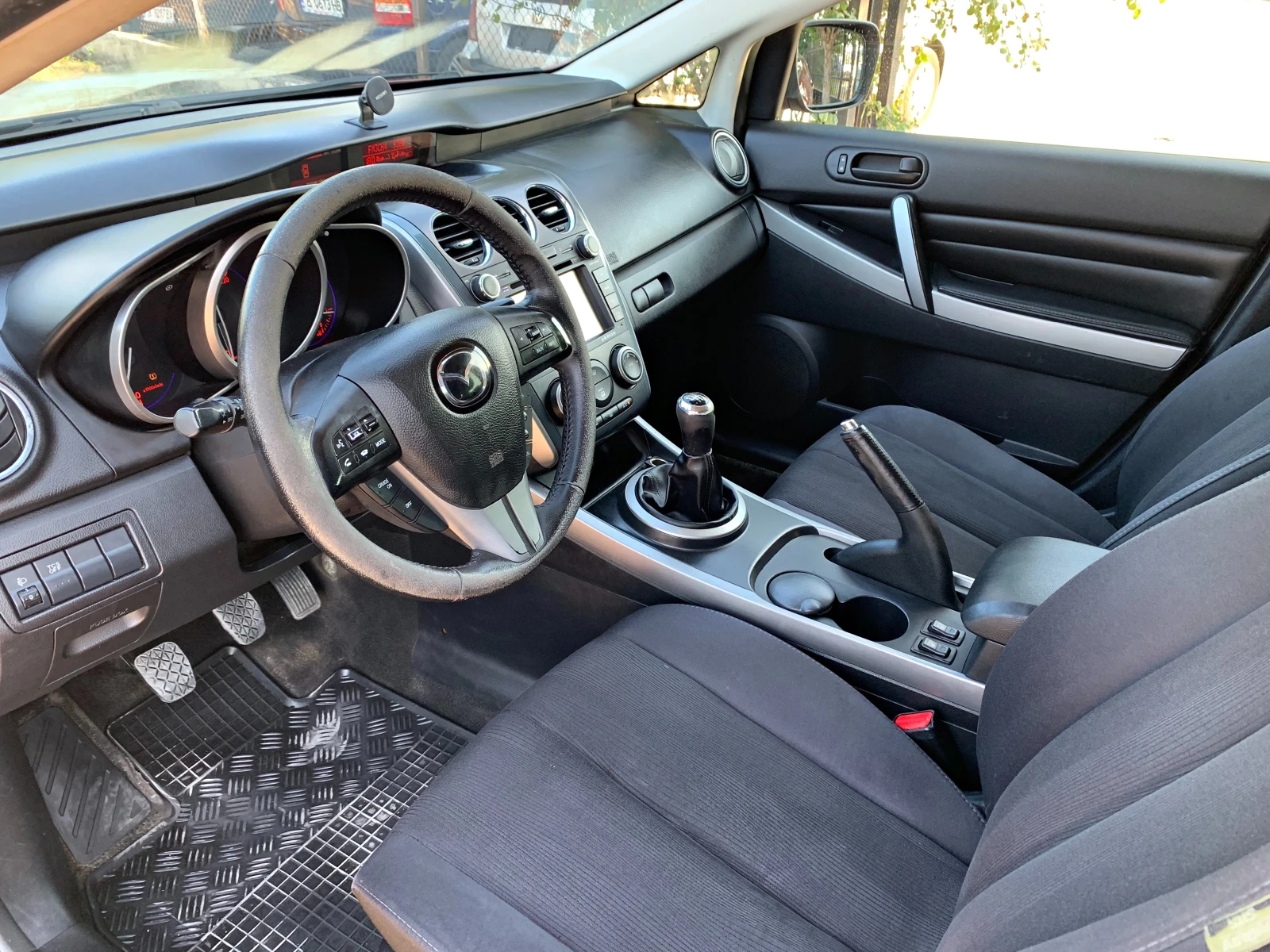 Mazda CX-7 2.2D - изображение 7