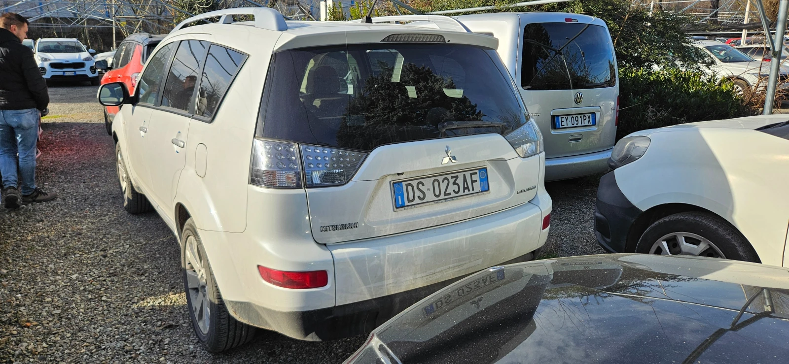 Mitsubishi Outlander 2.2 DI-D Instyle 7 места  - изображение 4