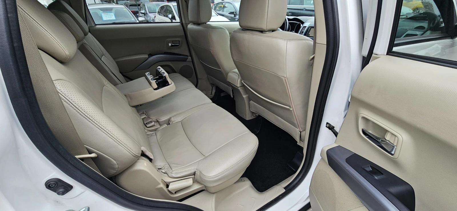 Mitsubishi Outlander 2.2 DI-D Instyle 7 �����  | Mobile.bg � ����������� 14