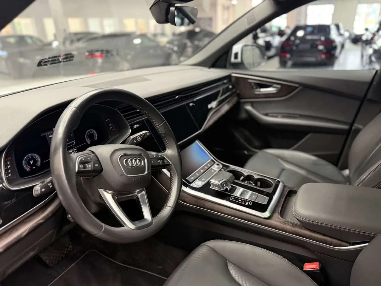 Audi Q8 PROGRESSIV S-LINE| BLACK OPTICS| 22 WHEELS| B&O, снимка 9 - Автомобили и джипове - 54159229