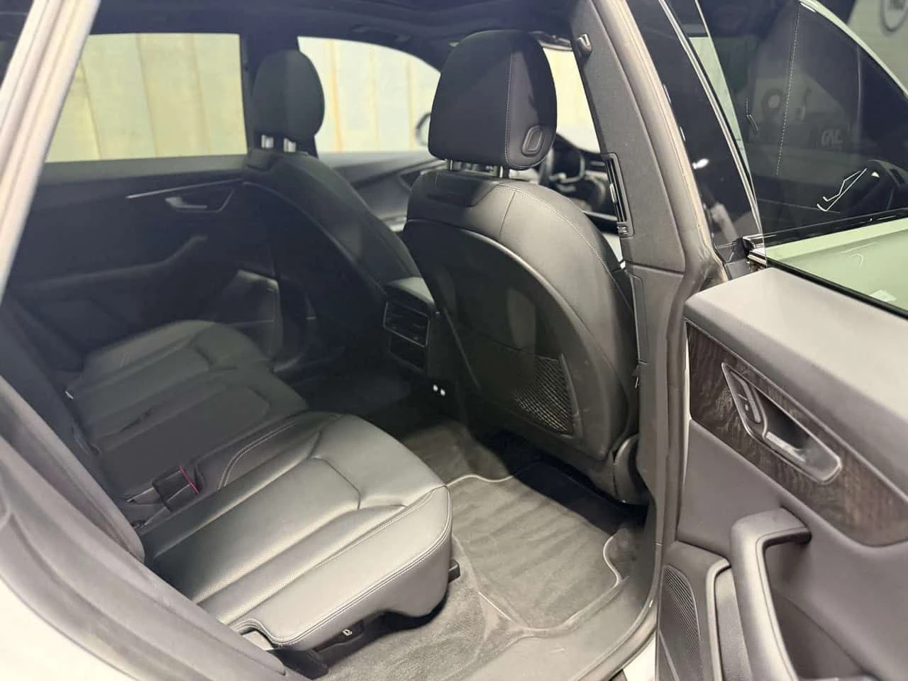 Audi Q8 PROGRESSIV S-LINE| BLACK OPTICS| 22 WHEELS| B&O, снимка 15 - Автомобили и джипове - 54159229