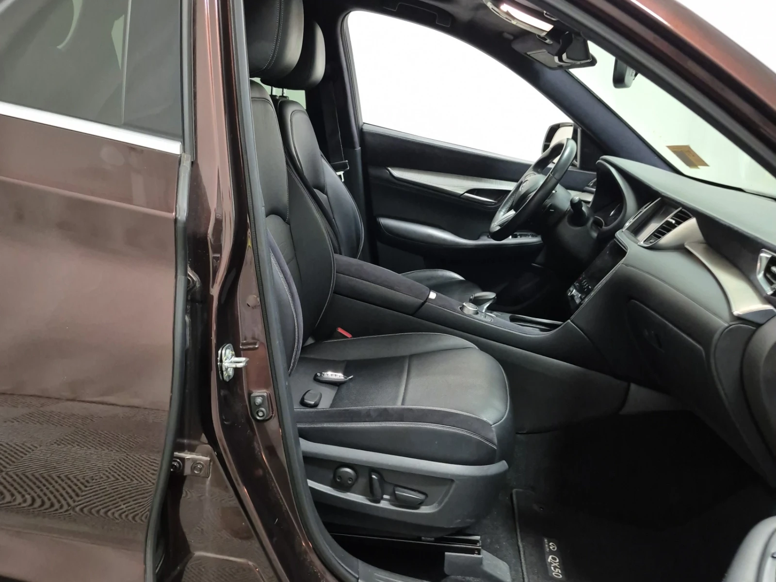 Infiniti QX50 SENSORY AWD* ОБДУХ* ПОДГРЕВ* BOSE* 360* HEAD-UP* , снимка 12 - Автомобили и джипове - 54429110