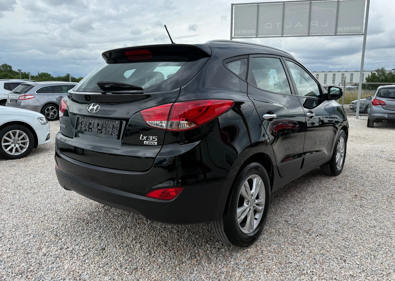 Hyundai IX35 1.7CRDI* НАВИ* КОЖА* ПОДГРЕВ, снимка 4 - Автомобили и джипове - 54751691