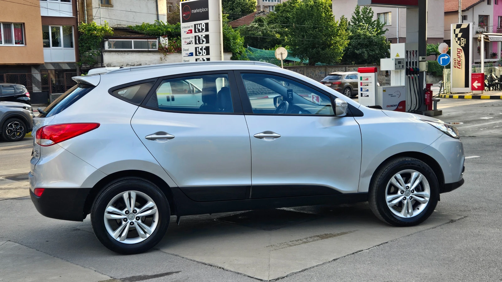 Hyundai IX35 2.0 Crdi 6skorosti/Klimatik/Euro5b, снимка 7 - Автомобили и джипове - 55277161