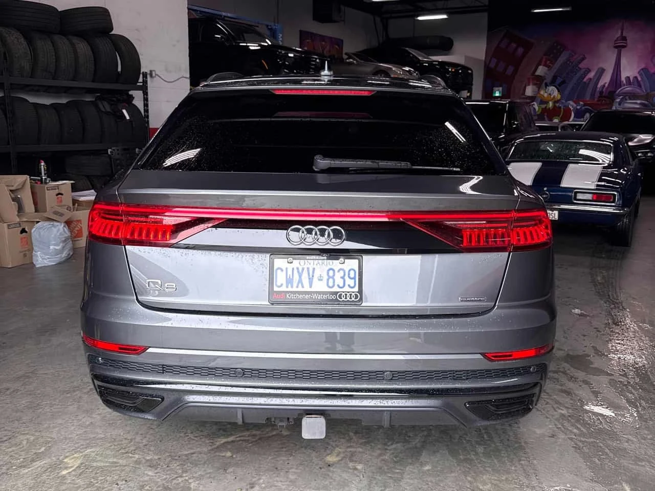 Audi Q8 * Technik * CARFAX * БЕЗ ПЪРВОНАЧАЛНА ВНОСКА, снимка 4 - Автомобили и джипове - 55784438