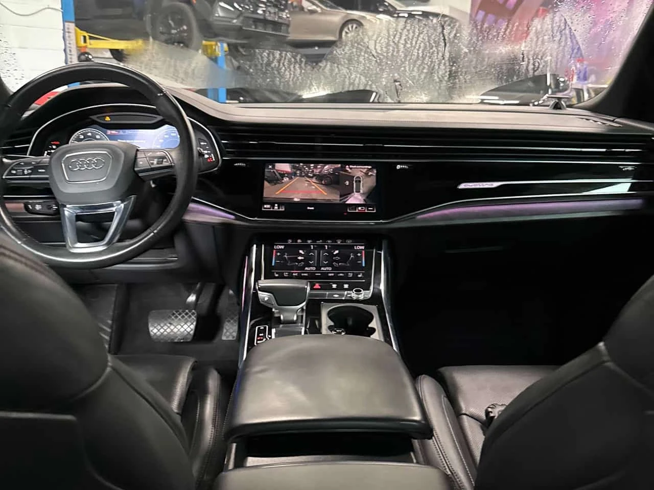 Audi Q8 * Technik * CARFAX * БЕЗ ПЪРВОНАЧАЛНА ВНОСКА, снимка 9 - Автомобили и джипове - 55784438